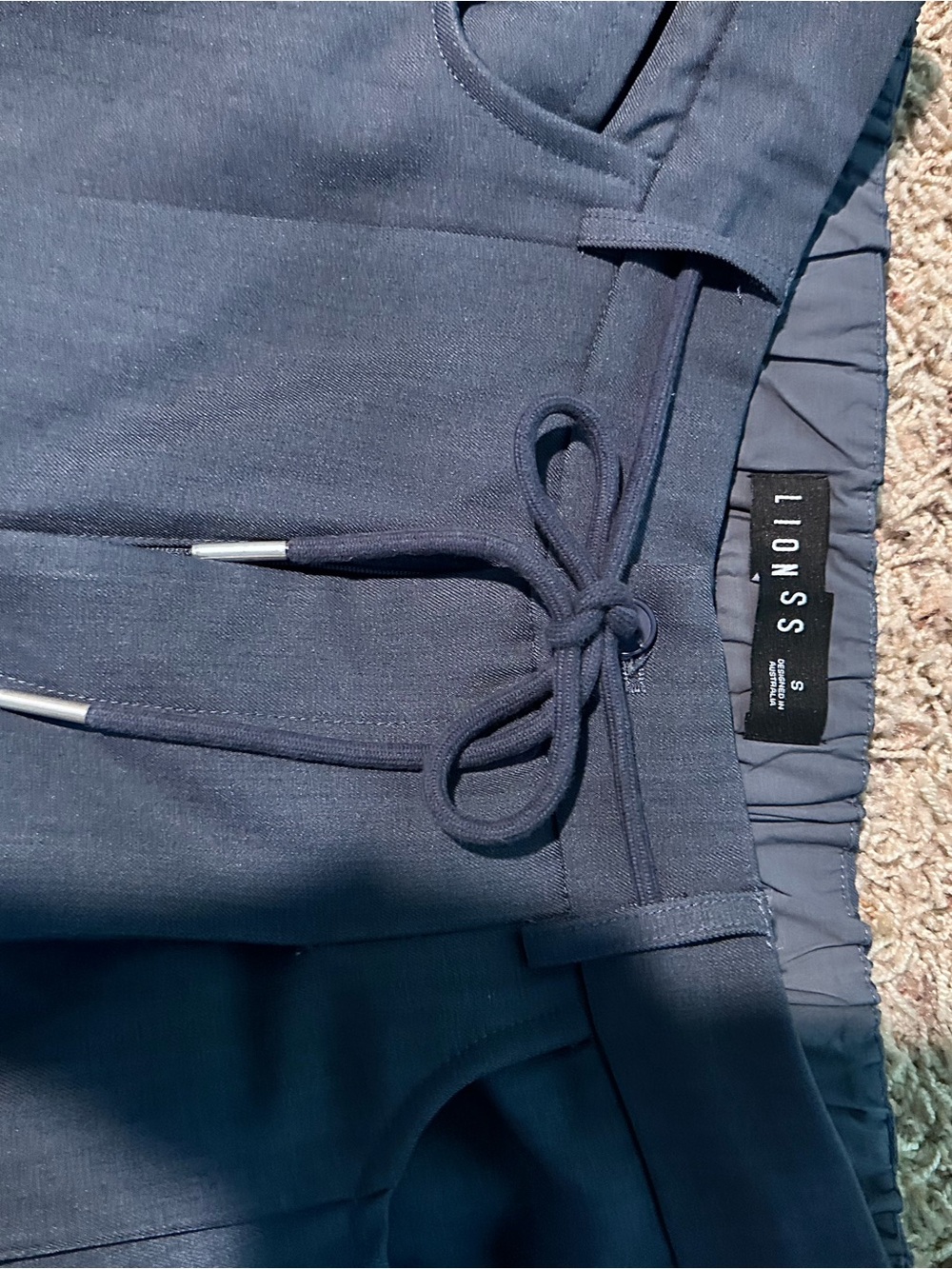 Lioness Wide-Leg Drawstring Pant in Slate Gray - Picture 4 of 4
